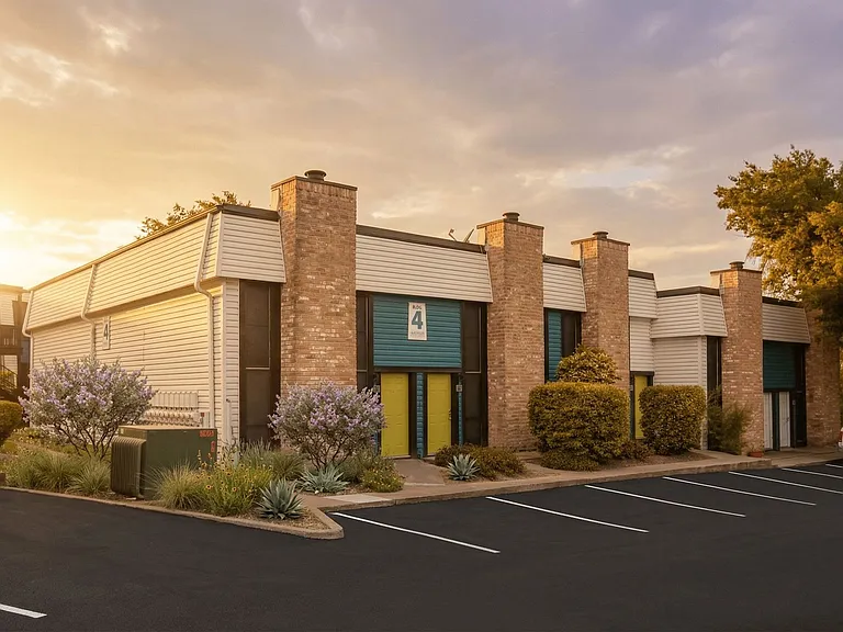 Creeks Edge Apartments — Photo 11