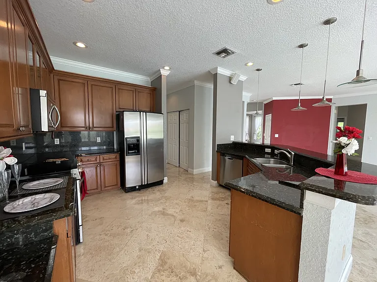12738 Maypan Dr — Photo 9