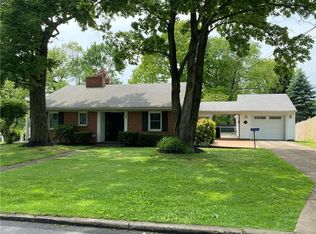 290 Devore Dr, Meadville, PA 16335