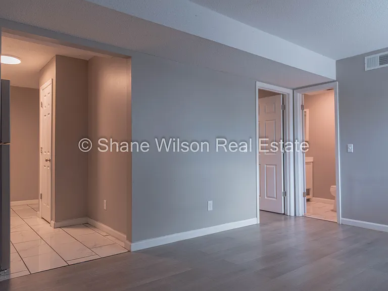 7609 Holiday Hills Dr #105 — Photo 11