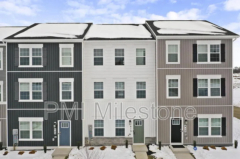 4 bed, 3.5 bath, 1950 sqft, $2,230 — Photo 2