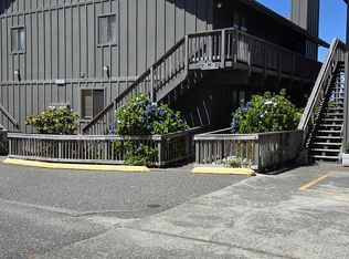 29134 Ellensburg Ave SPACE 17, Gold Beach, OR 97444