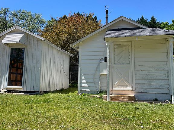 4th image of 1078 Braselton Hwy