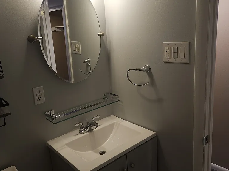 2141 Benson St #1 — Photo 8