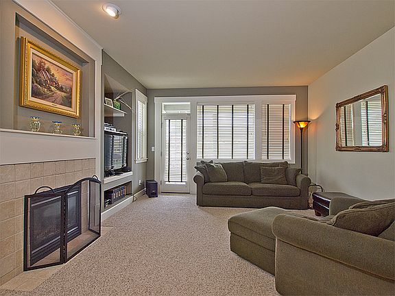 4th image of 6818 Silent Creek Ave SE