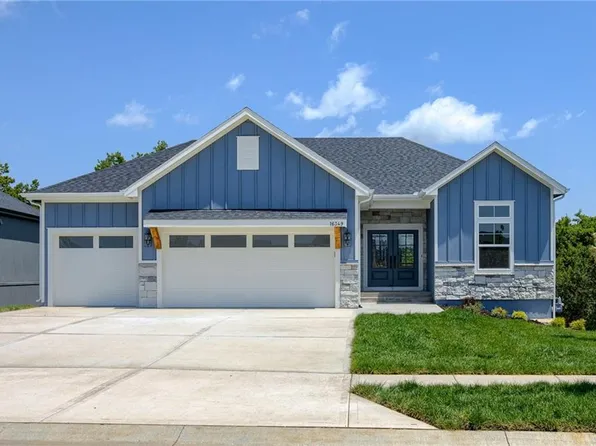 16349 Spring Valley St, Gardner, KS 66030