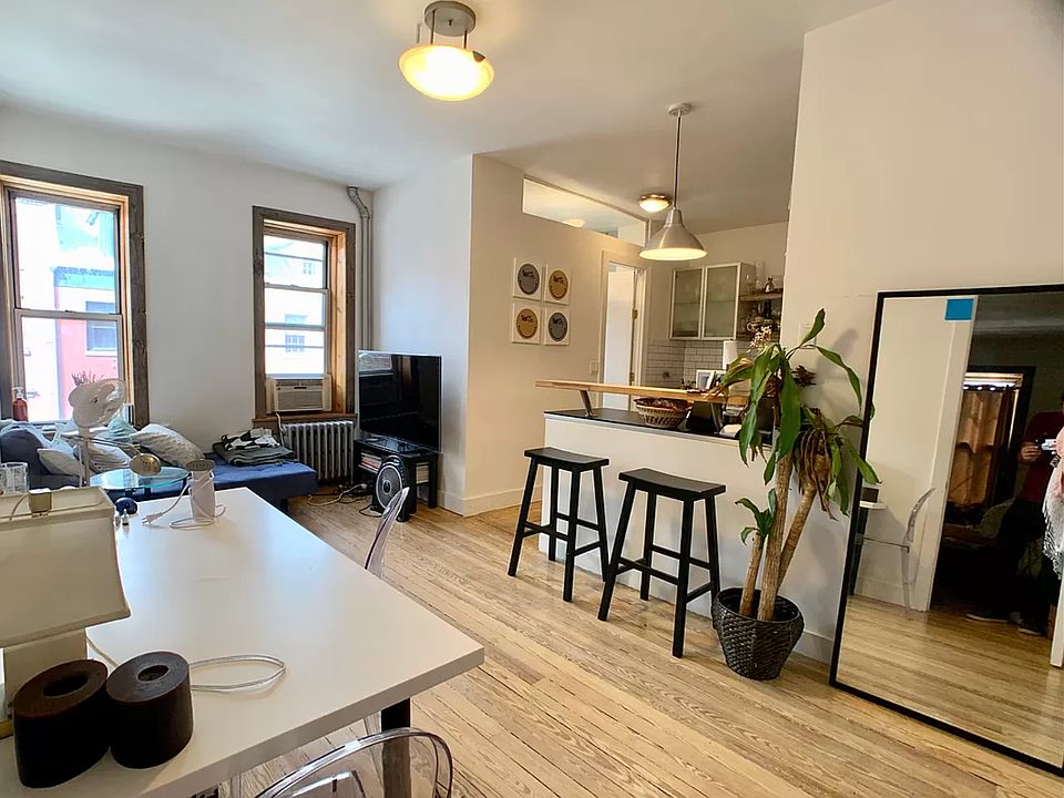 1st image of 191 Grand St #13
