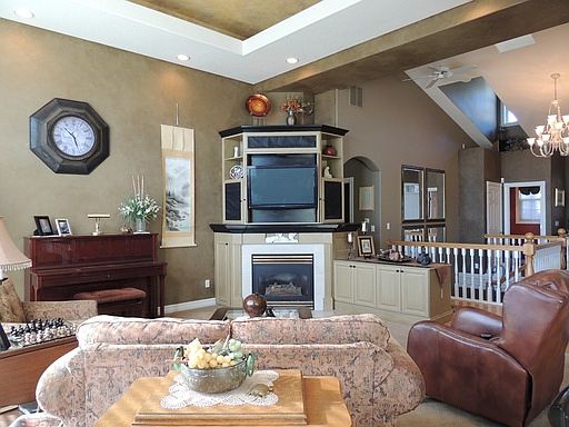 3rd image of 3838 SE Saint Andrews Pl