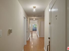 923 Euclid St, Santa Monica, CA