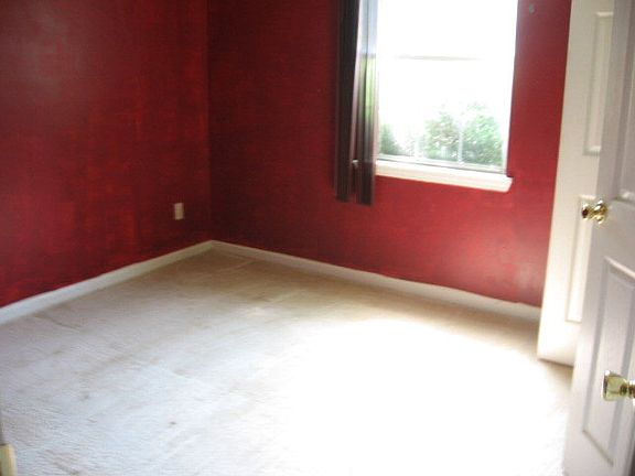 4th image of 1521 Pineville Rd