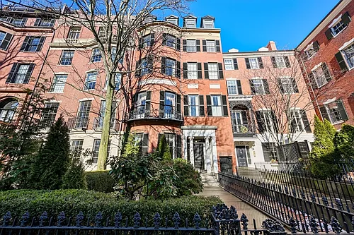 59 Mount Vernon St Photo 1