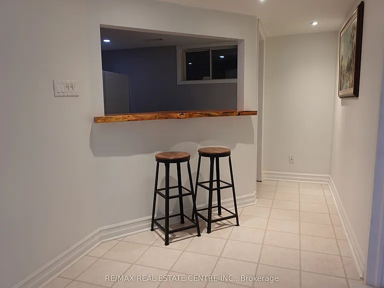 21 Maitland Dr — Photo 28