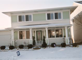 1713 Linden Park Ln, Aurora, IL 60504