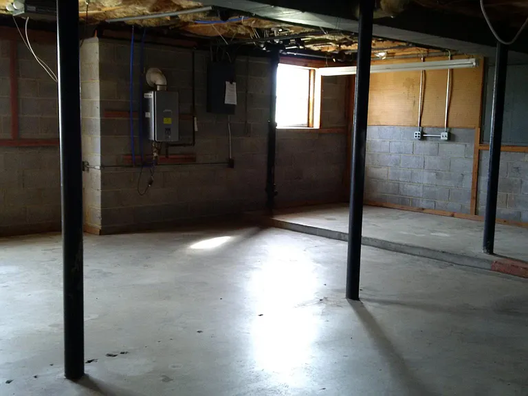2512 Sharron Dr — Photo 30