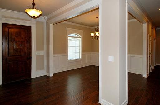 5th image of 2509 SW Pinoak Ave