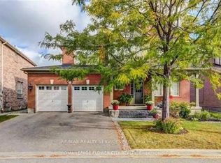 23 Merlin Dr, Brampton, ON L6P 1E9
