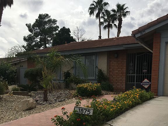 3rd image of 1875 Canterbury Dr