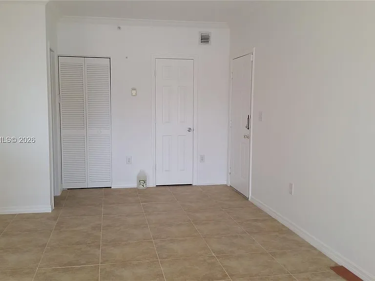 131 SW 117th Ave #8205 — Photo 4