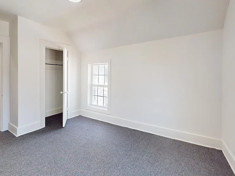 109 W Ely St — Photo 39