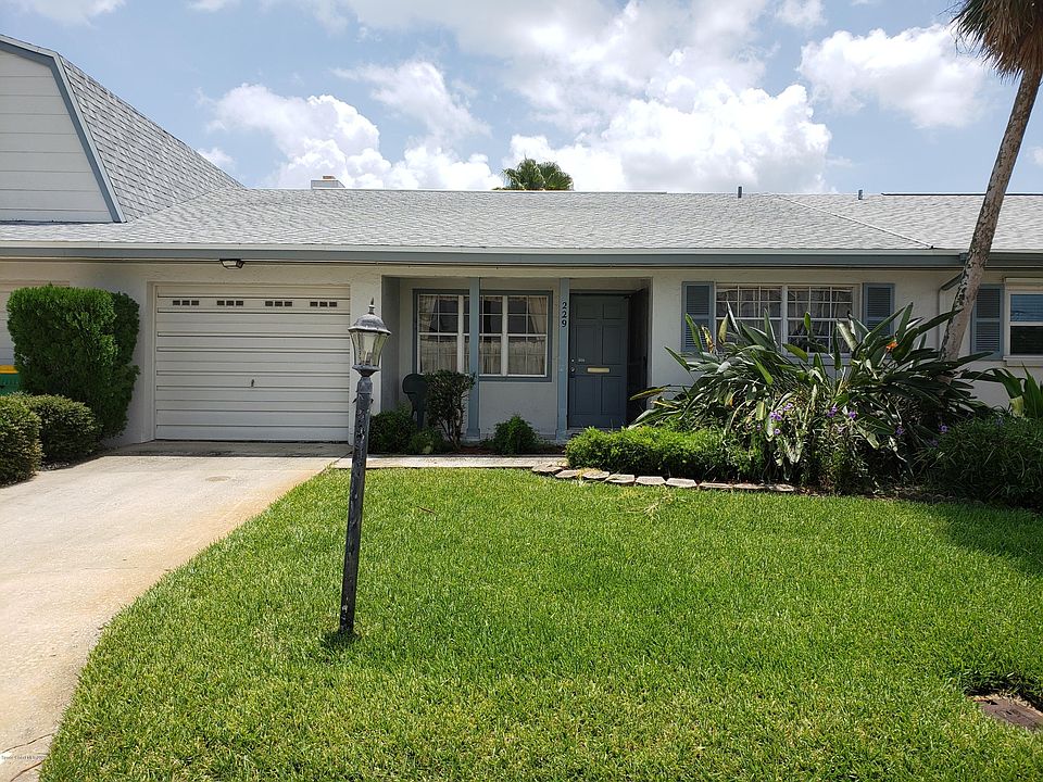 1st image of 229 Emerald Dr N