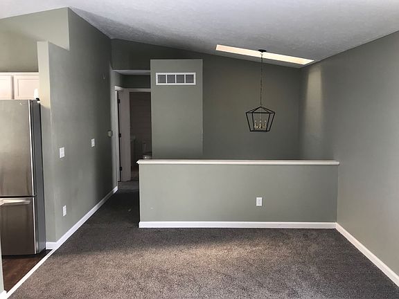 5th image of 637 Conner Dr