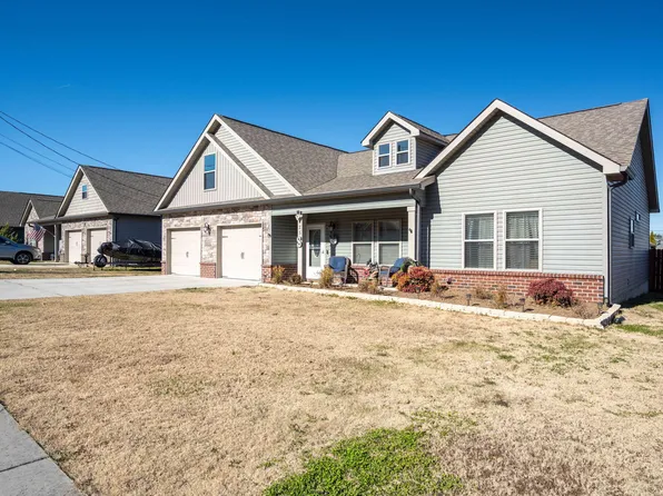 425 Franklin Cir, Fort Oglethorpe, GA 30742