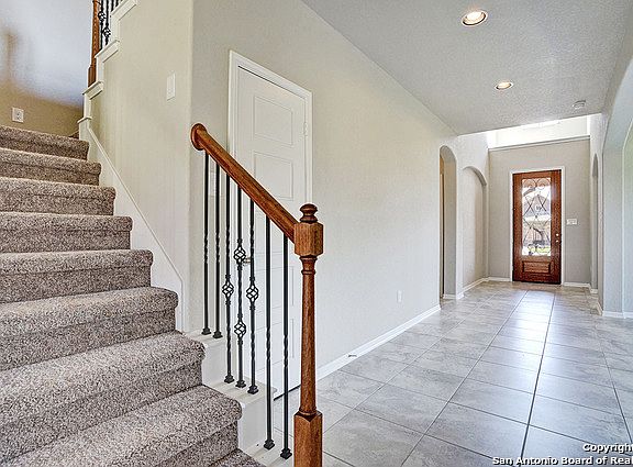 3rd image of 9817 Mulhouse Dr