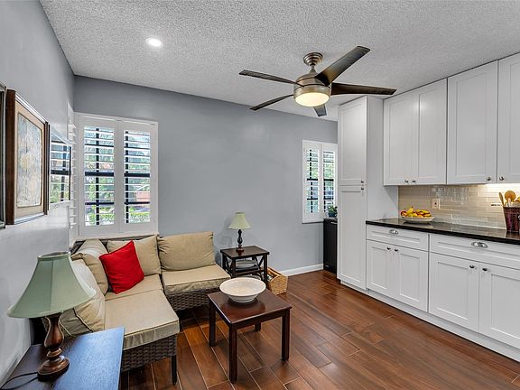 5th image of 240 NE 17th Court #701