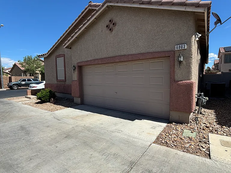 6803 Frances Celia Ave — Photo 2