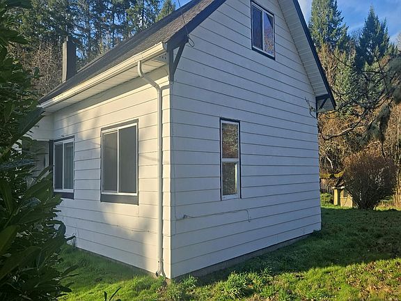 2nd image of 509 Rochester St W