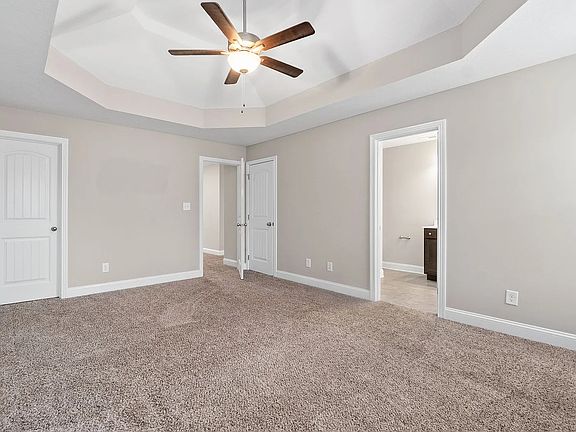 5th image of 532 Somerset Ln