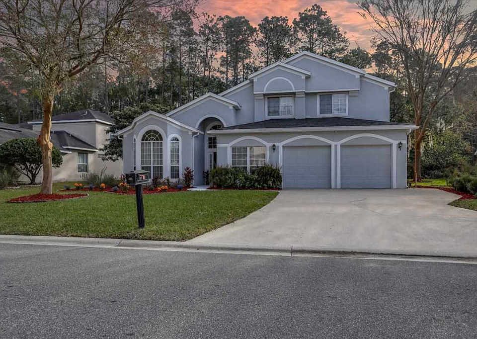 1st image of 8987 Hampton Landing Dr E