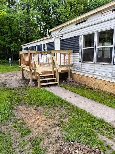 300 Chenevert Ave Photo 1