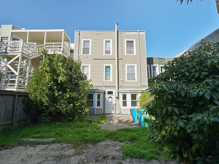 643 Oak St — Photo 13