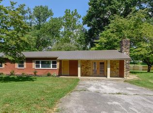 1626 E Pearly Smith Rd, Louisville, TN 37777