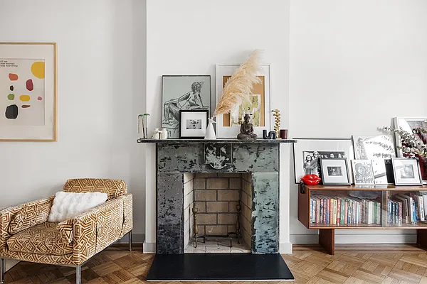 Sold by Douglas Elliman | media 10