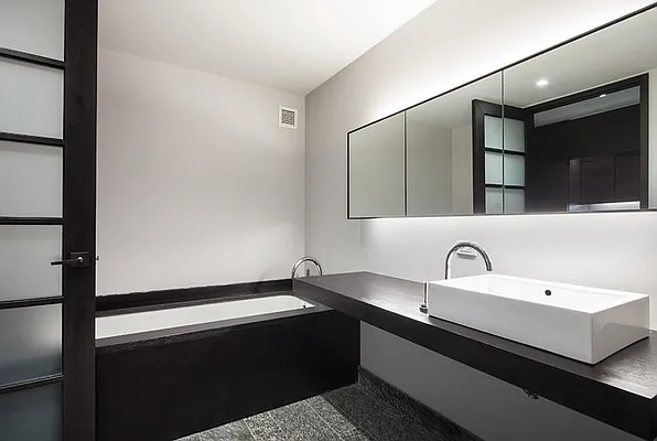 Rented by Nooklyn NYC LLC | media 19