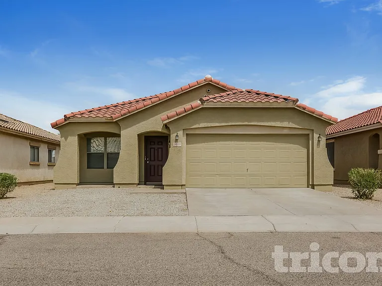 5013 S 24th Ave — Photo 1