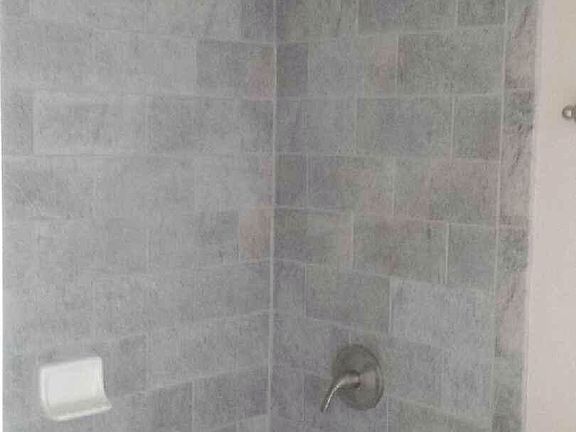 4th image of 755 Burr Oak Dr