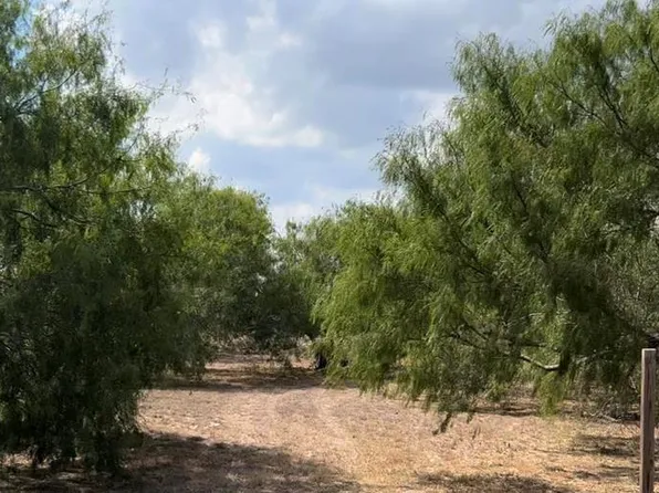133 El Campo Rd, San Benito, TX 78586