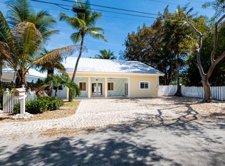 118 1st St, Key Largo, FL 33037
