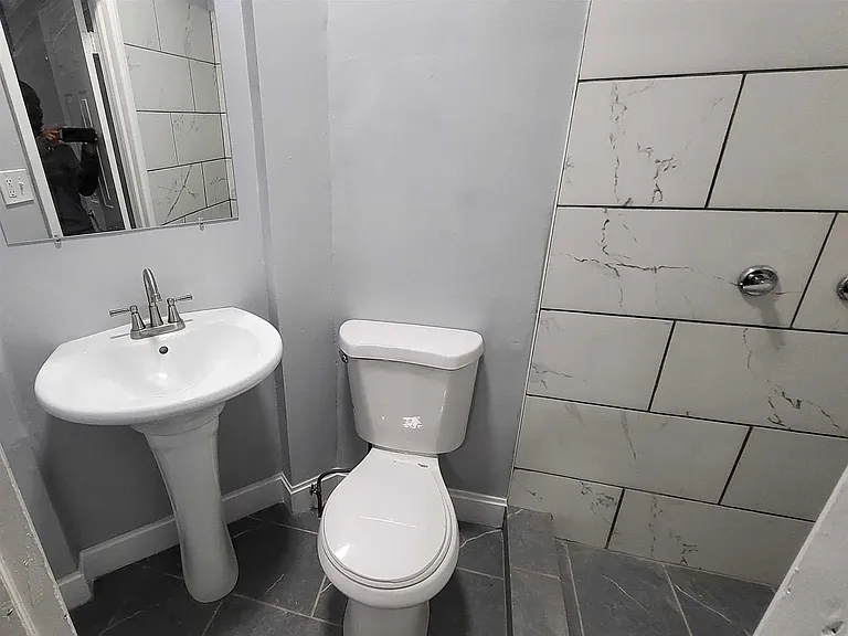 44 S Hamilton St #4 — Photo 9