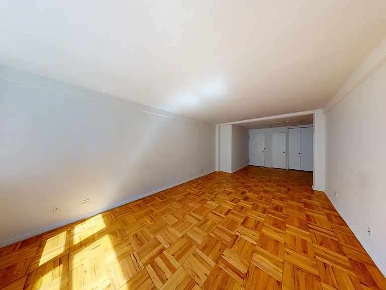 336 E 86th St #5D — Photo 3