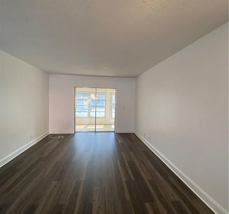 1st image of 2191 NE 1st Court #105