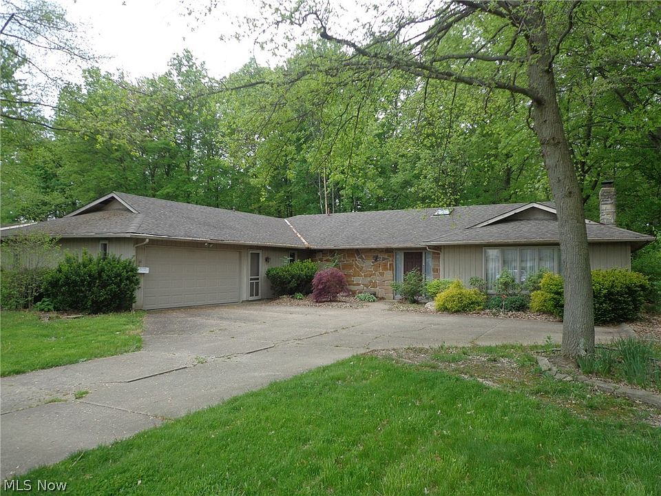 1st image of 9790 Pebble Brook Ln