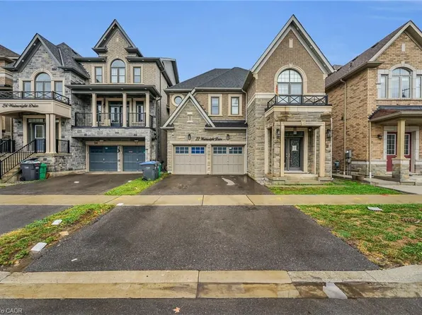 22 Wainwright Dr, Brampton, ON L7A 4Y6