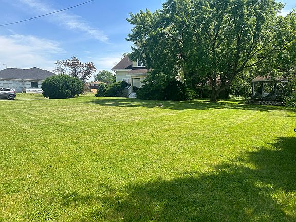 2nd image of 16320 Prince Dr