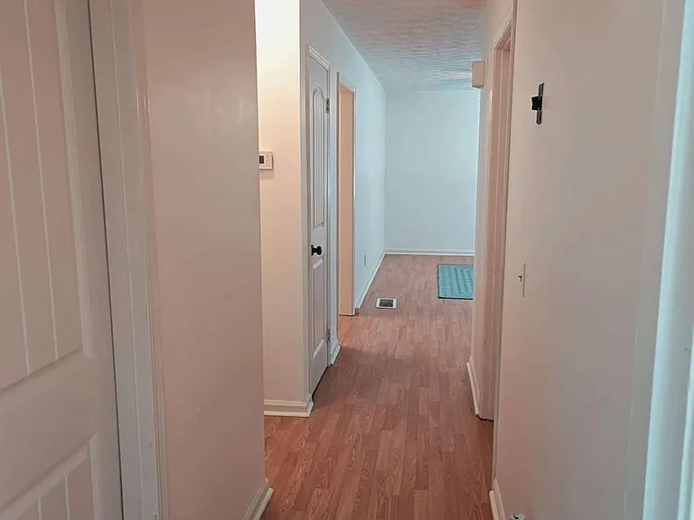 4400 Winding Creek Dr — Photo 7