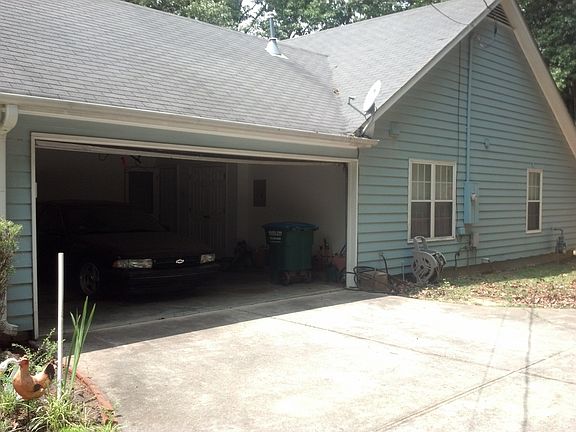 2 Car Garage