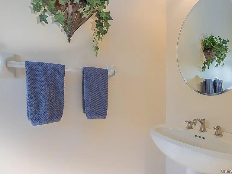 35 Pyngyp Rd — Photo 9